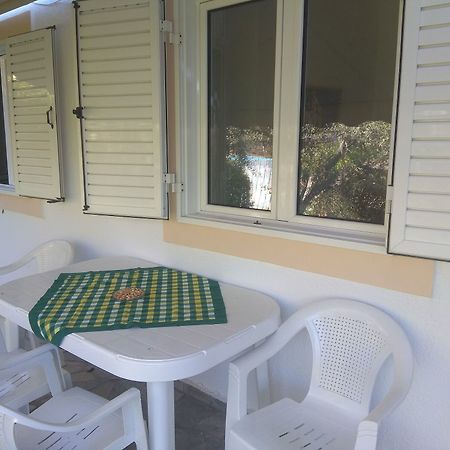 Roula'S Rooms Aegina Dış mekan fotoğraf