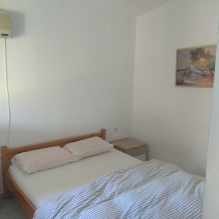 Roula'S Rooms Aegina Dış mekan fotoğraf